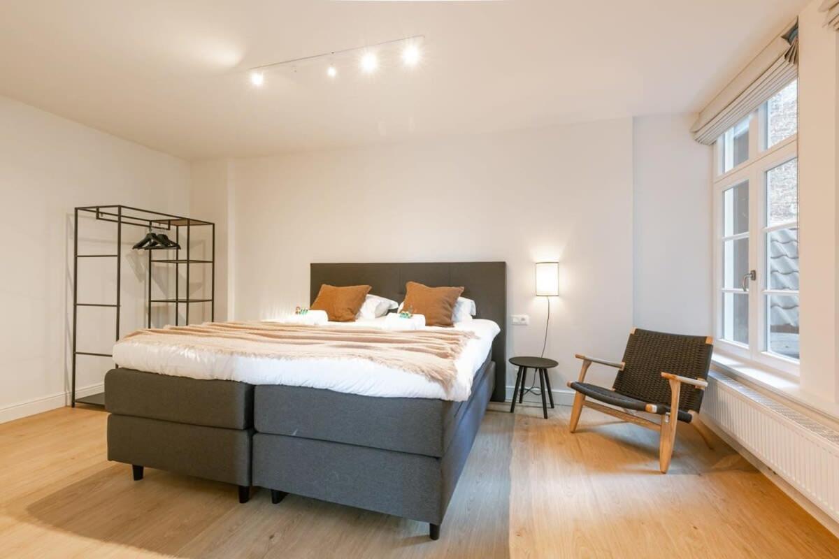 Huswell - Modern Located At Historical Main Square Appartement *